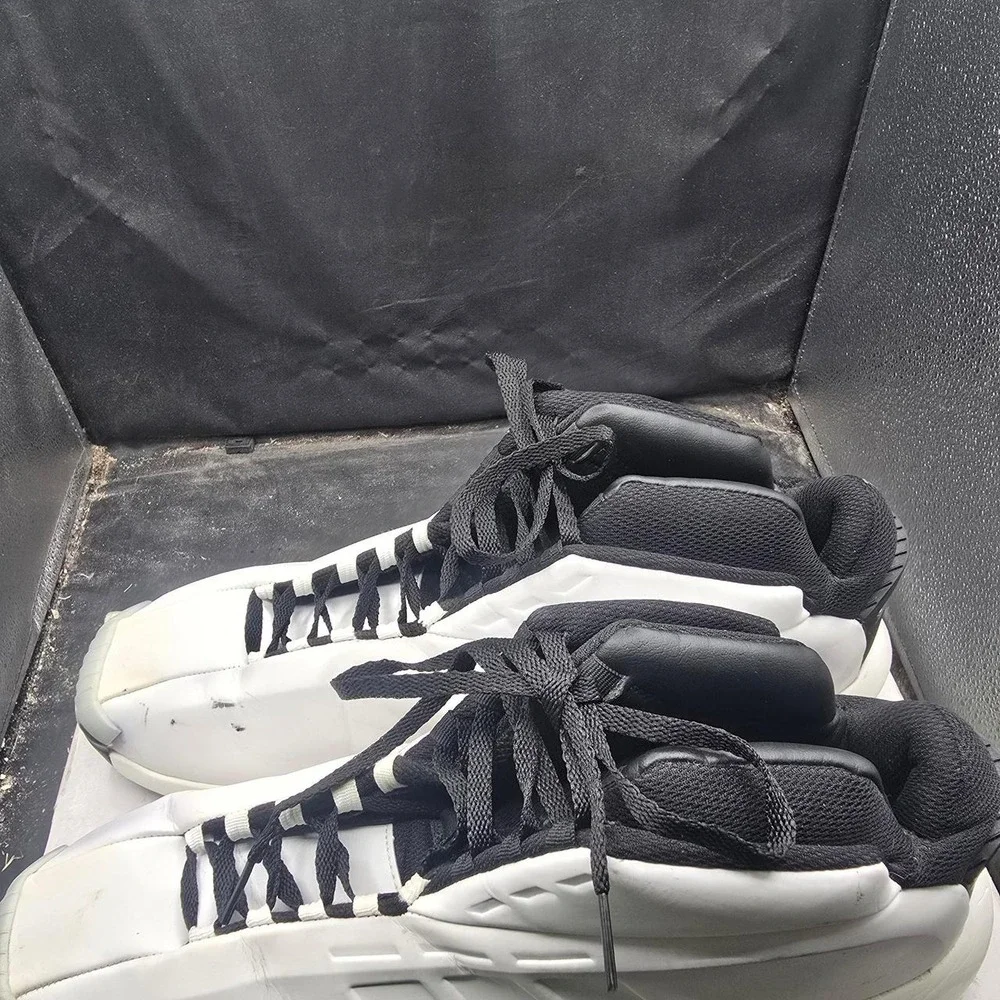 Adidas 11 Retro 